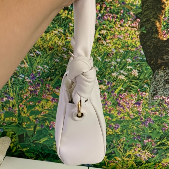 Francesca’s collection Ruby knotted hobo handbag - Picture 12 of 15